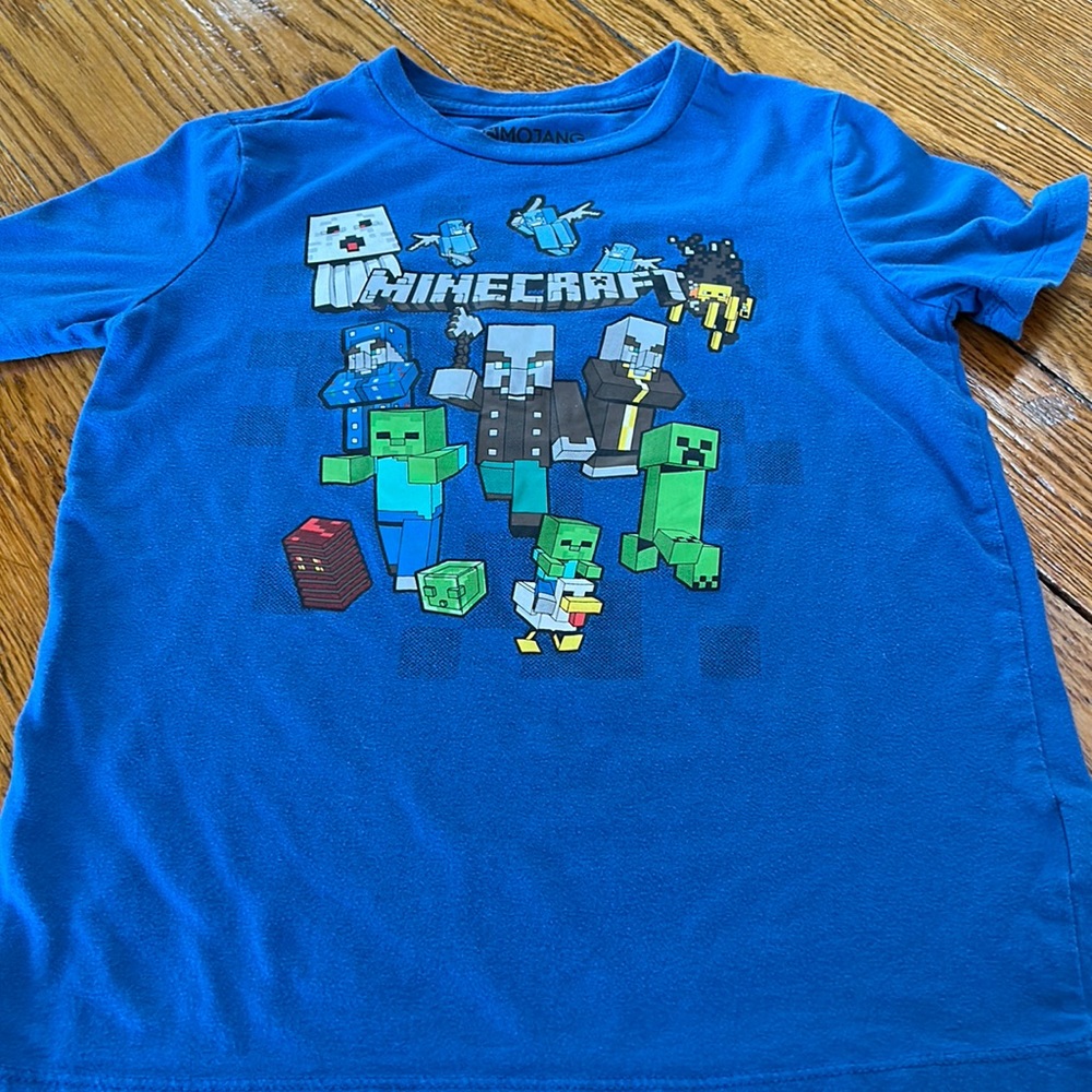 Mojang Studios Minecraft blue boys tee.  Size medium (8).  Design by Jinx.